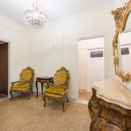 אתונה Victoria Queens Palace Apartments מראה חיצוני תמונה