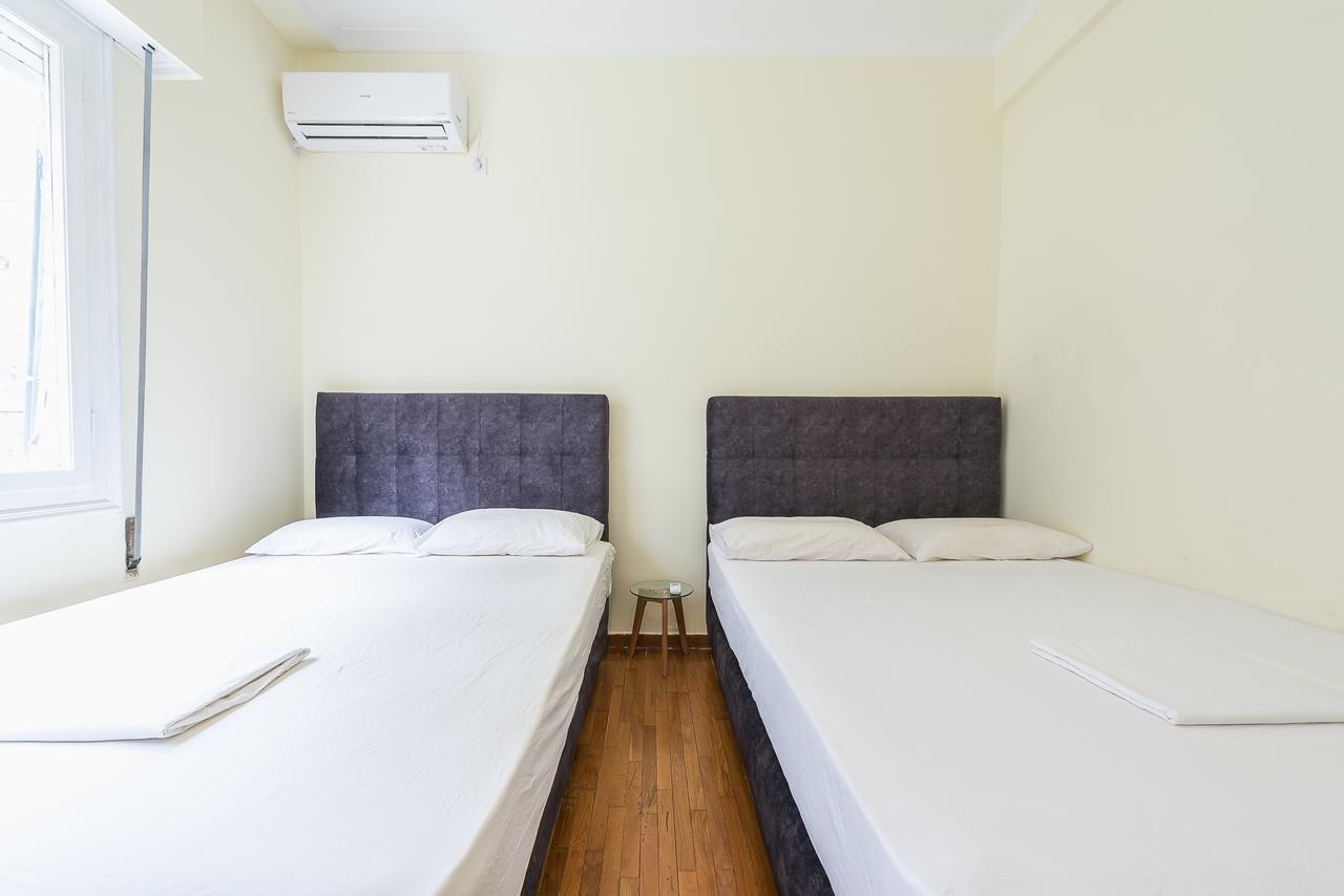 אתונה Victoria Queens Palace Apartments מראה חיצוני תמונה