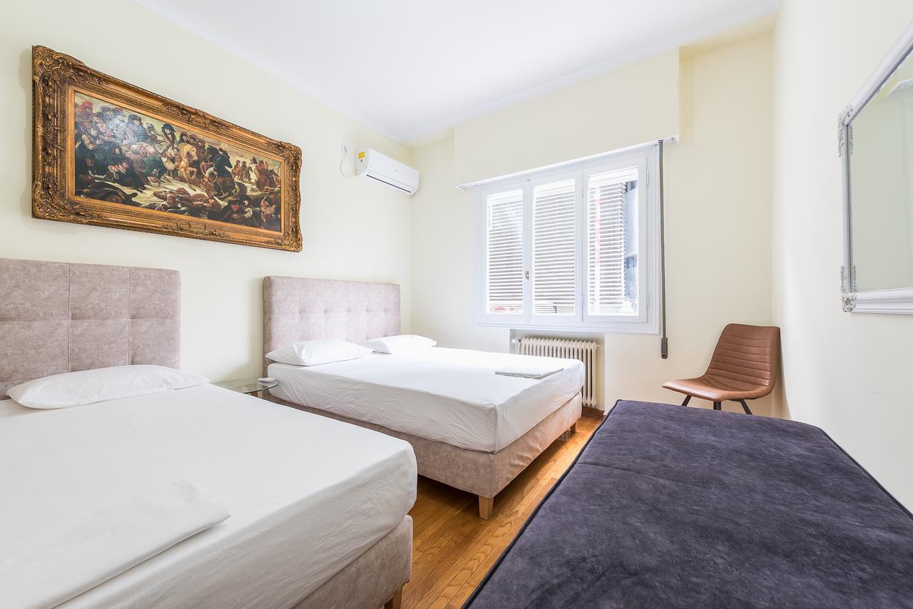 אתונה Victoria Queens Palace Apartments מראה חיצוני תמונה
